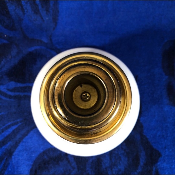 Teleflora Vintage Christmas Holly Candle Holder - Picture 10 of 15